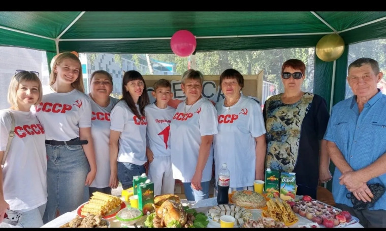 17 августа, в поселке Совхозный, в рамках юбилейного тура, посвященного 100-летию образования Алейского района, прошел праздник &quot;Цвети, село родное!&quot;.