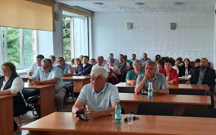 Депутаты Собрания депутатов Алейского района приняли отчет об исполнение районного бюджета за 2024 год и внесли изменения в Устав муниципального образования муниципальный район Алейский район Алтайского края..